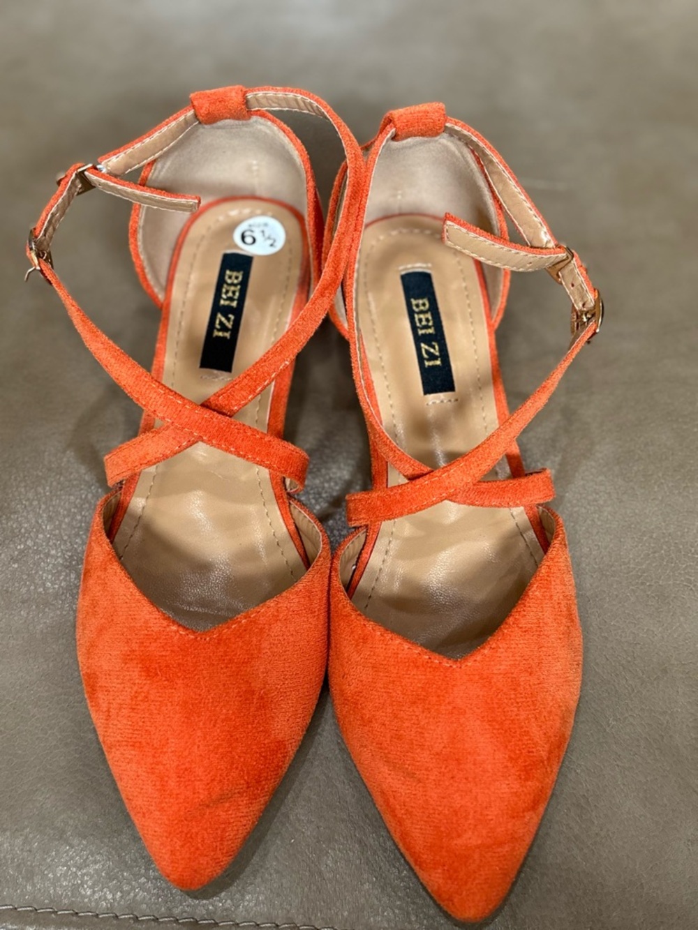 Burnt Orange bold Pointed Toe Strappy Fla - Picture 2 of 4